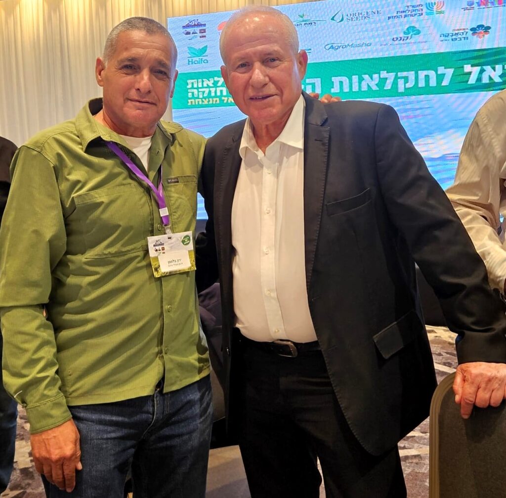 שולחן עגול - פערי תיווך
